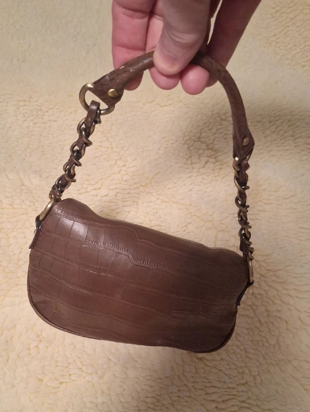 TOMMY HILLFIGER OLD Classic Croc-Embossed Brown Shoulder Bag